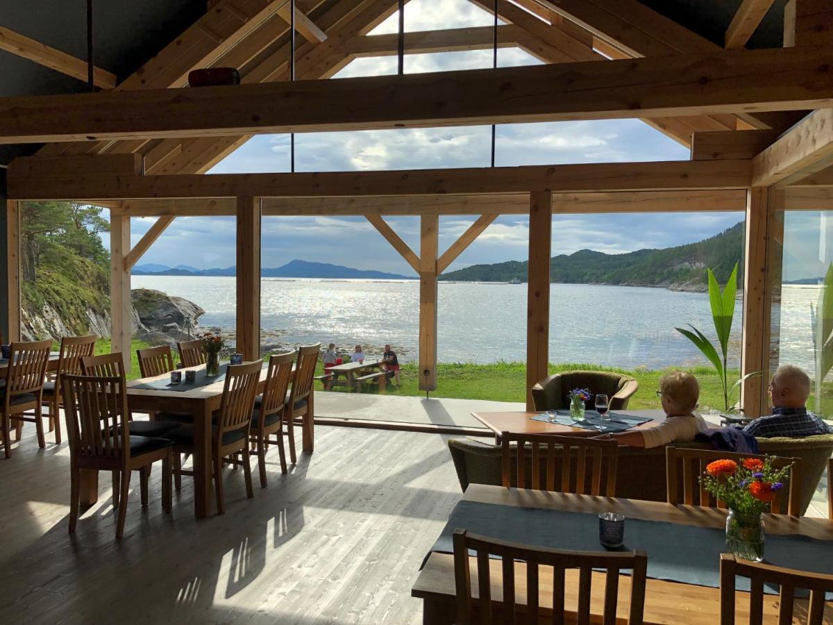 Lodge Tustna Ladestasjon *