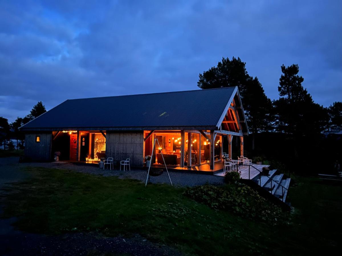 Tustna Ladestasjon Lodge *