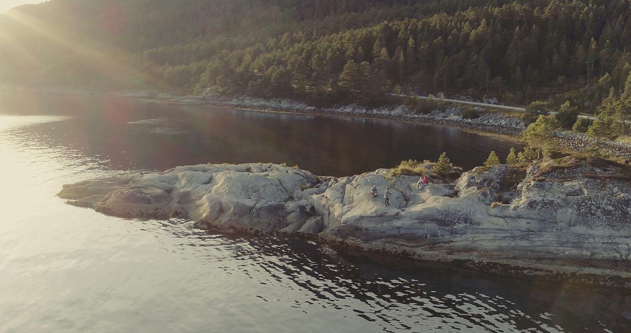 Lodge Tustna Ladestasjon